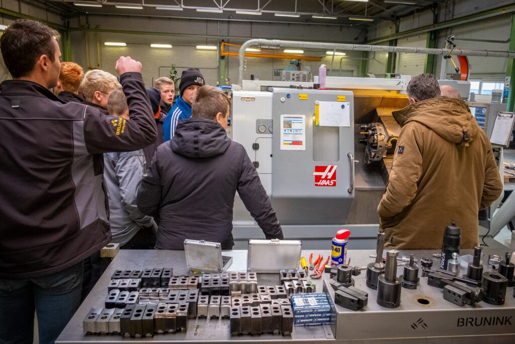 Bezoek met jouw klas een technisch bedrijf in de regio 2 bedrijfsbezoek 1
